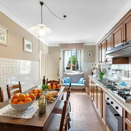 Ortensie Garden With Amazing View - Happy Apartament Pistoia